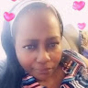 Meet your Posher, Lenora